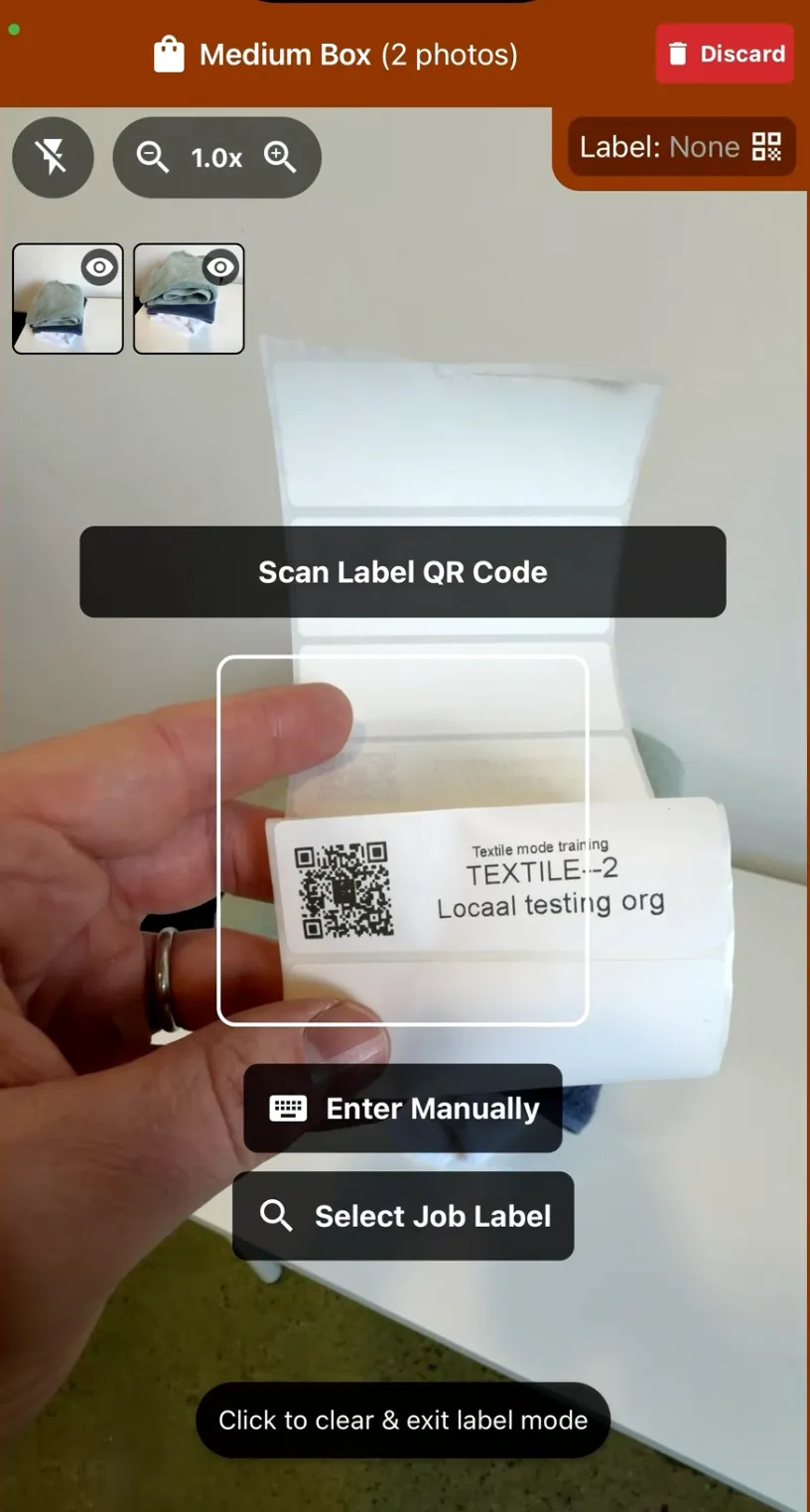 Label button and QR code scanning screen