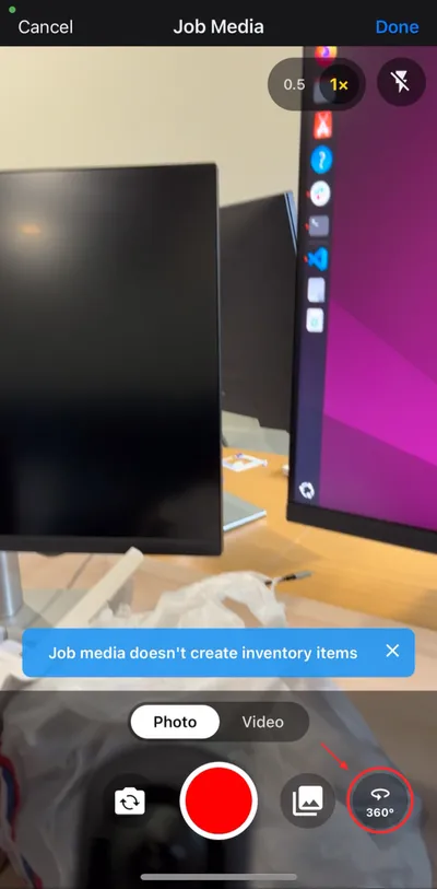 Camera screen with 360° button